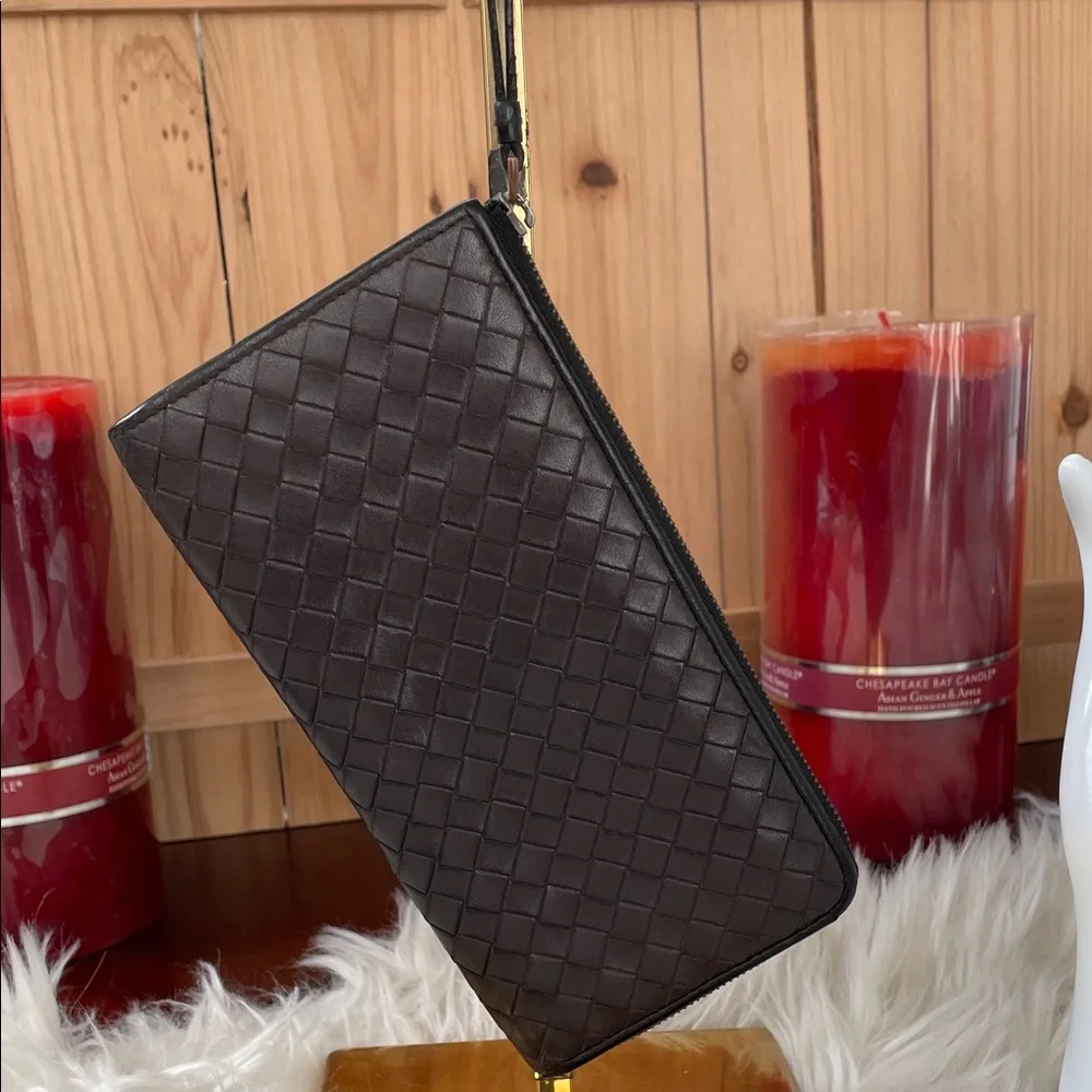 Bottega Veneta Lambskin Intrecciato woven leather zip-around wallet